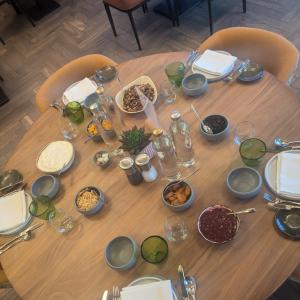 Breakfast table set for 5